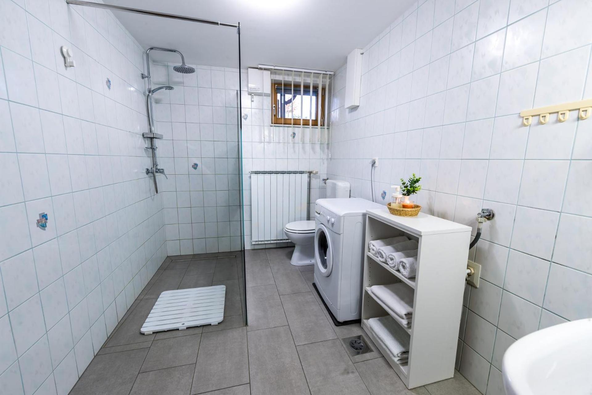 Zimzeleni Apartments Zrece Ngoại thất bức ảnh